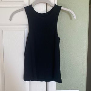 Rolla’s black tank. 6/XS